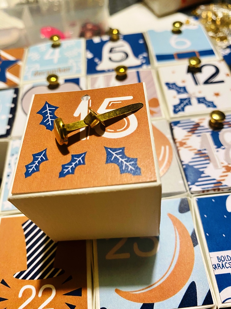 Adventi napt&aacute;r ScrapUp! Blog