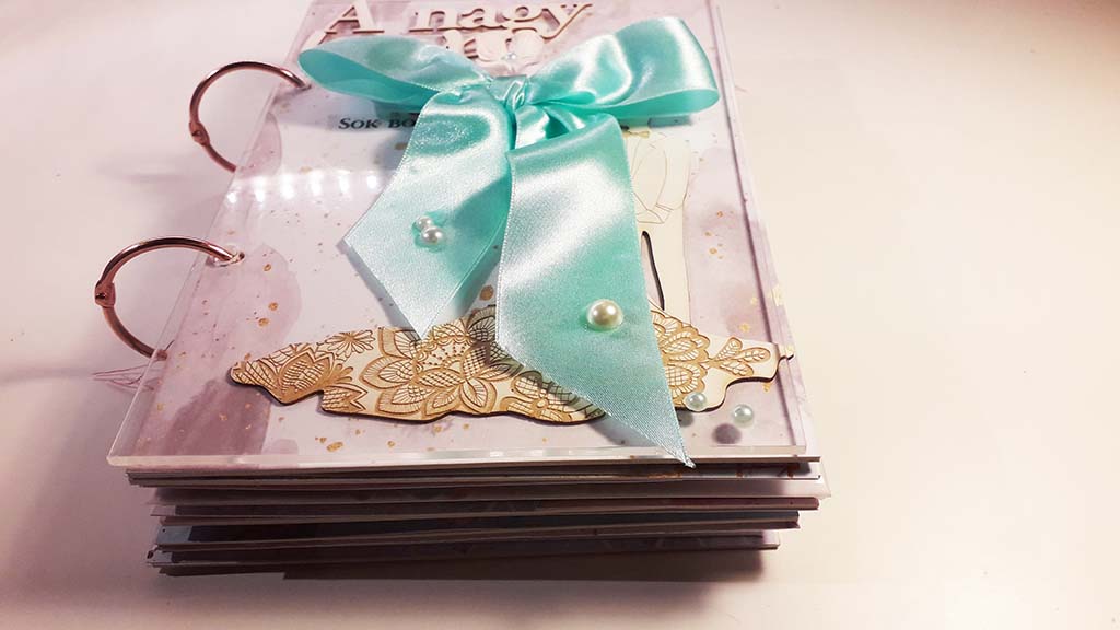 Esk&uuml;vő Londonban