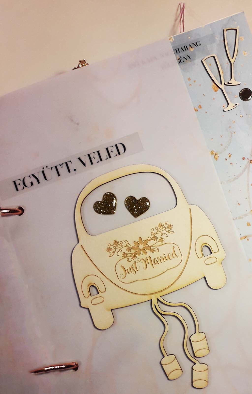 Esk&uuml;vő Londonban ScrapUp! Blog