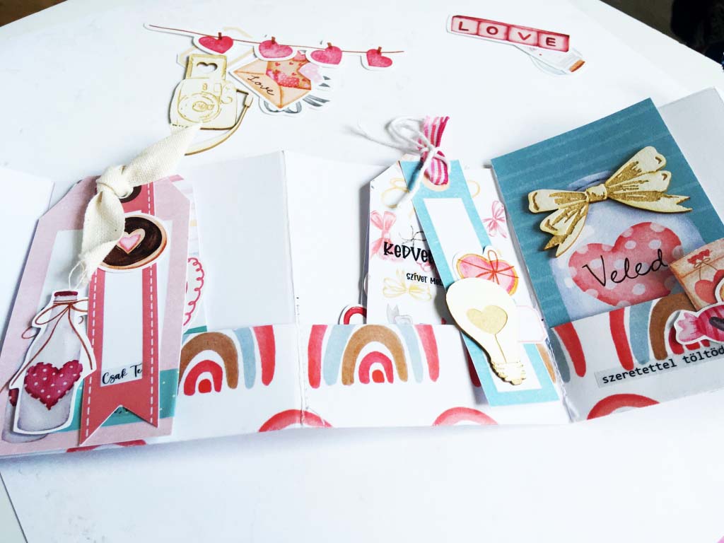 Dobozba z&aacute;rt kedvess&eacute;gg ScrapUp! Blog