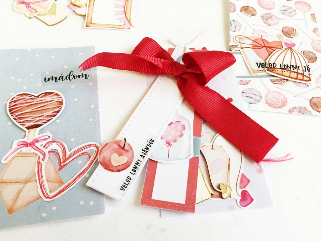 Dobozba z&aacute;rt kedvess&eacute;g ScrapUp! Blog