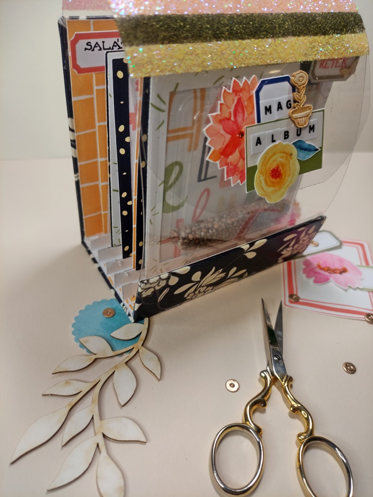 Mag-album  ScrapUp Blog