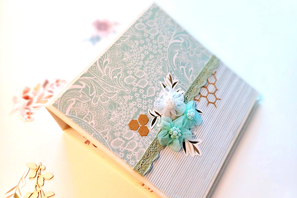 Album aj&aacute;nd&eacute;kba&hellip;